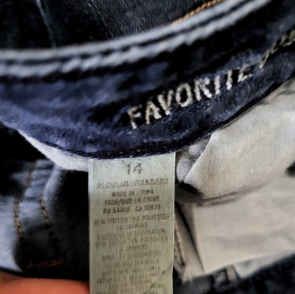 American Eagle -Women's  Boyfriend Jeans - Size 14/34 - Picture 6 of 7